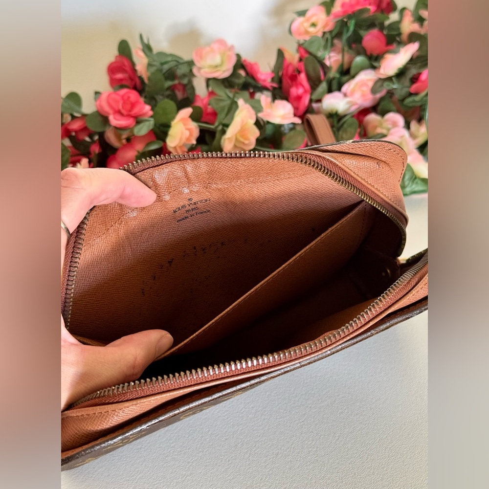 Louis Vuitton Monogram Orsay Clutch ๐ค๐ค - Picture 15 of 16